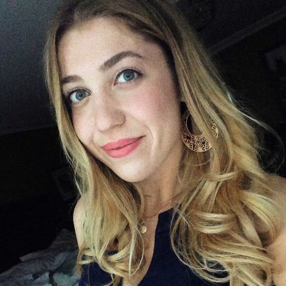 Meet your Posher, Van - Picture 1 of 1